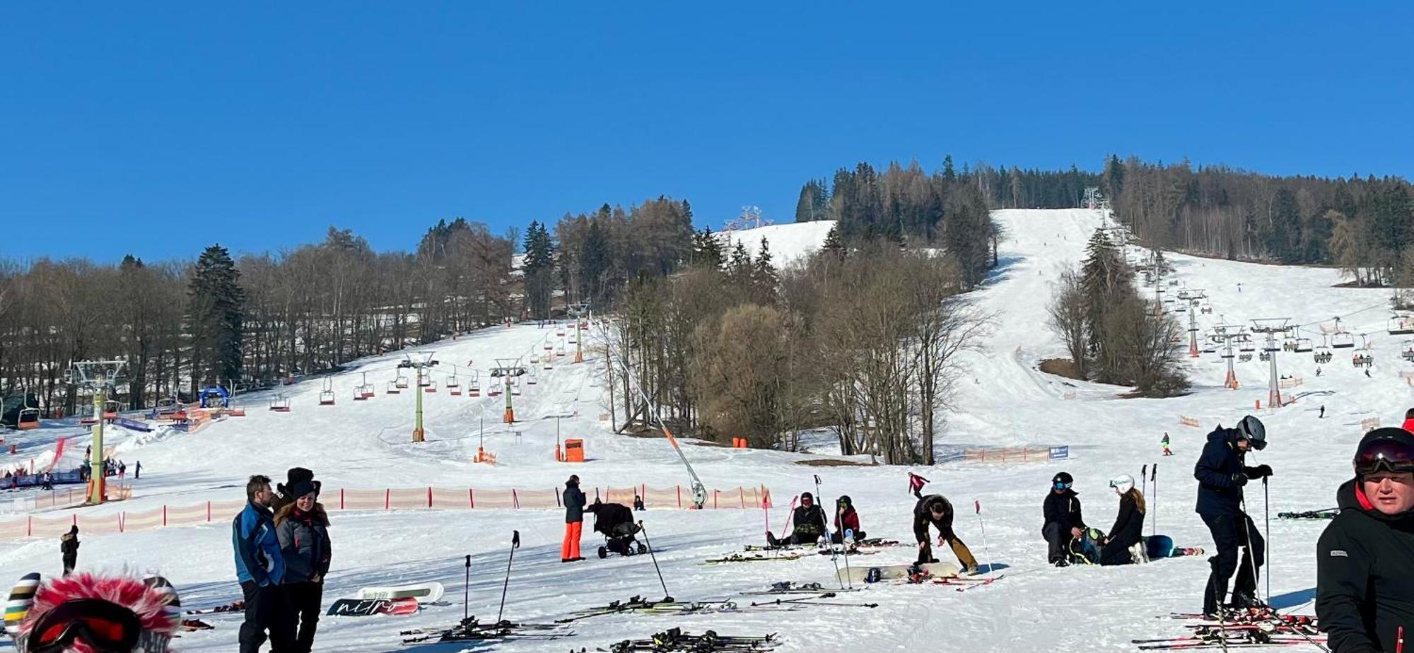 Apartman Hruska Černý Dŭl Esterno foto